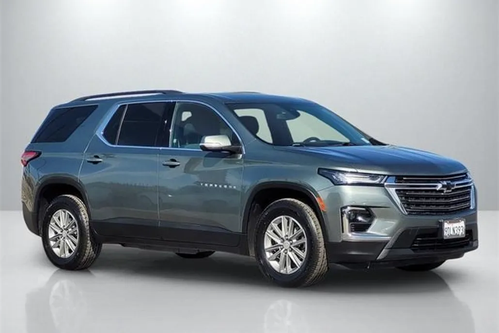 2022 Chevrolet Traverse Cloth 1LT photo 1
