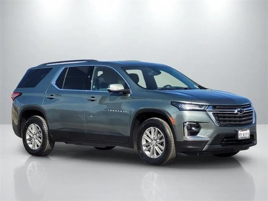 2022 Chevrolet Traverse Cloth 1LT photo 1