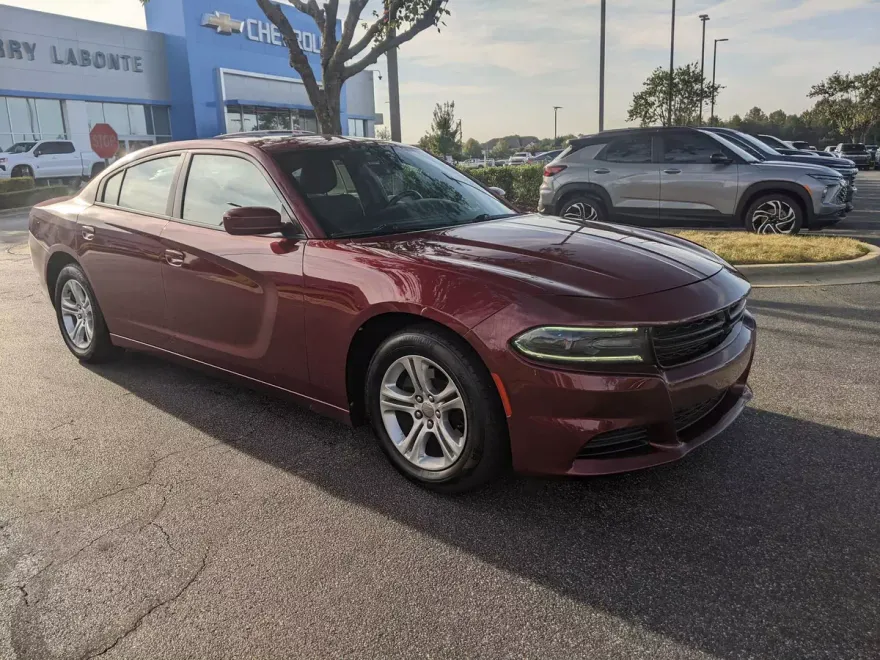 2019 Dodge Charger SXT photo 1