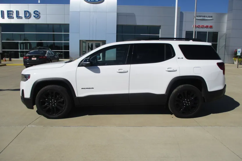 2023 Gmc Acadia SLE photo 1