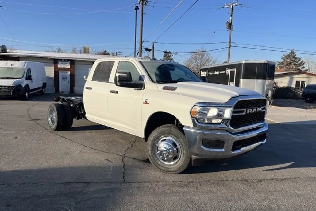 2024 Ram 3500 Tradesman photo 1