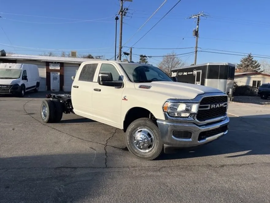 2024 Ram 3500 Tradesman photo 1