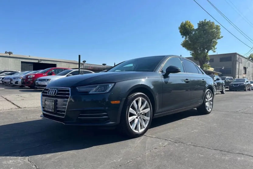 2017 Audi A4 2.0T Premium photo 1