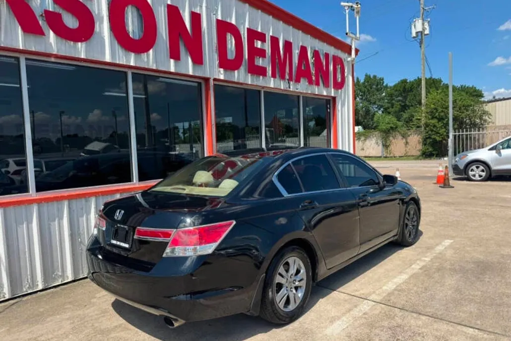 2012 Honda Accord LX-P photo 1