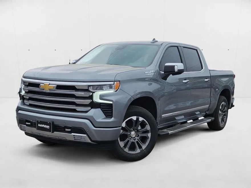 2025 Chevrolet Silverado 1500 High Country photo 1
