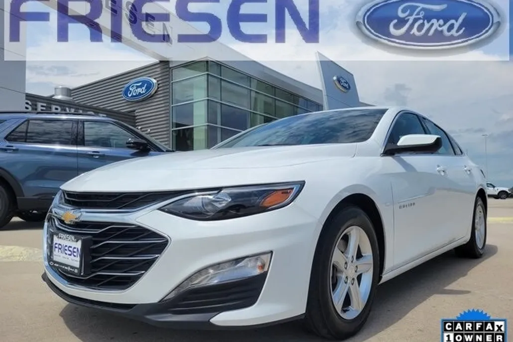 2023 Chevrolet Malibu 1LT photo 1