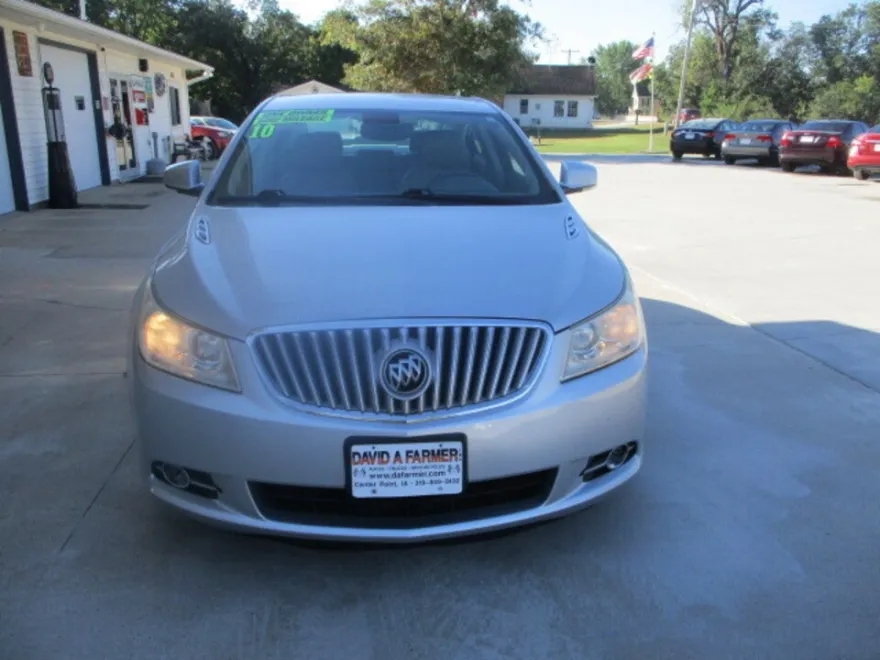 2010 Buick LaCrosse CXL photo 1