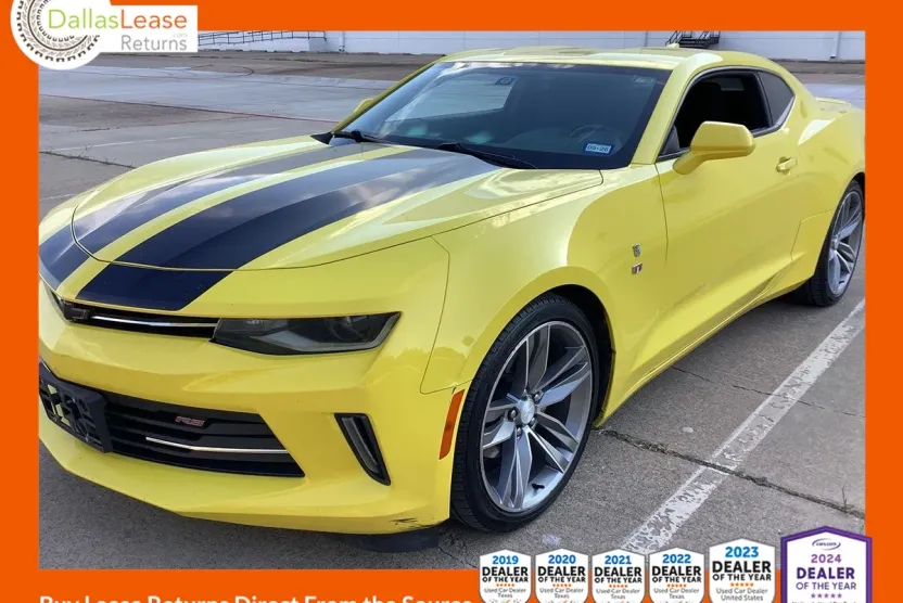 2017 Chevrolet Camaro 1LT RS photo 1