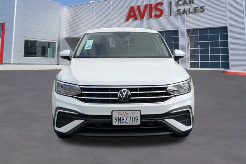 2024 Volkswagen Tiguan SE Wolfsburg Edition photo 1
