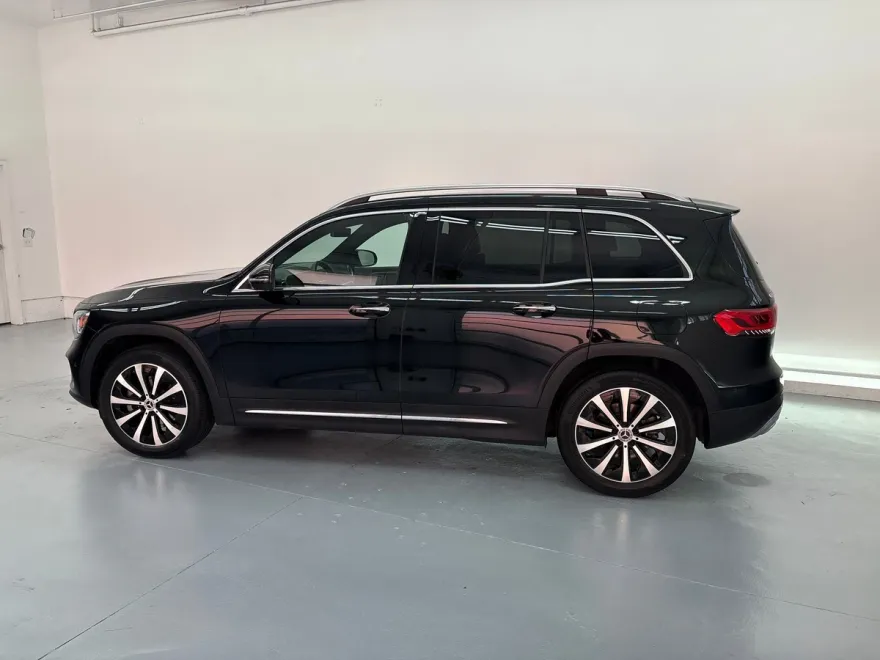 2022 Mercedes Benz GLB 250 photo 1
