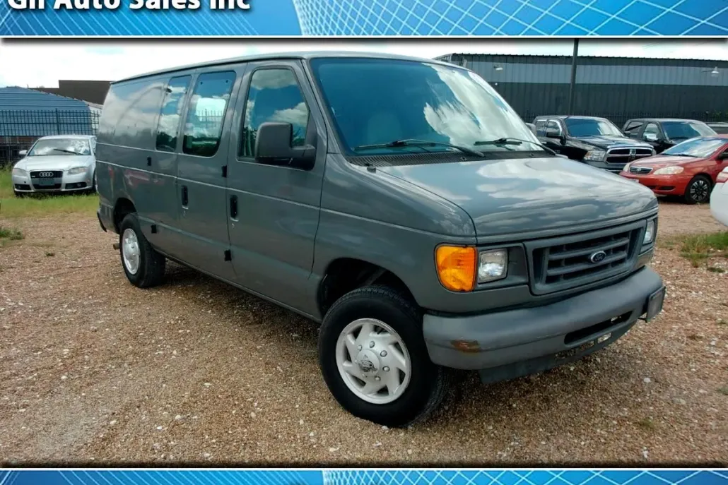 2007 Ford E-150 photo 1