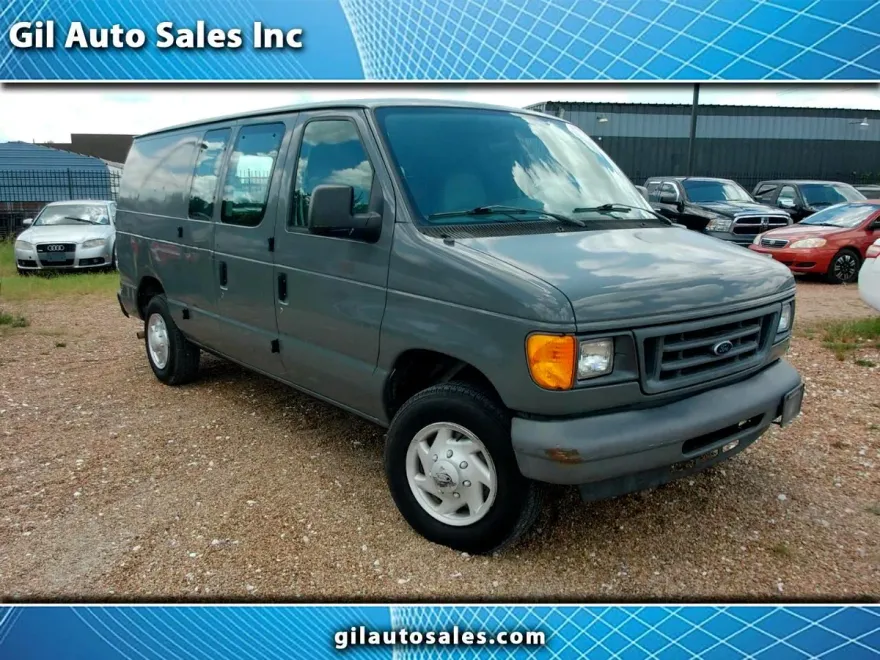 2007 Ford E-150 photo 1