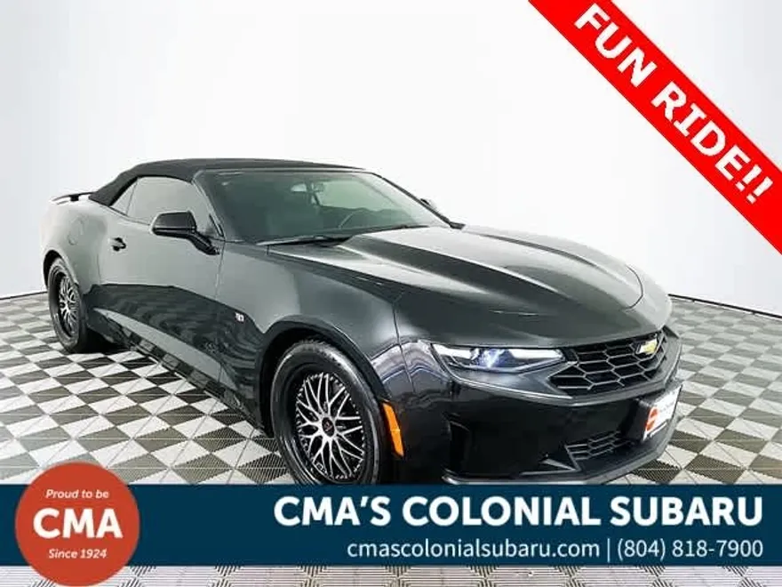 2023 Chevrolet Camaro 1LT photo 1