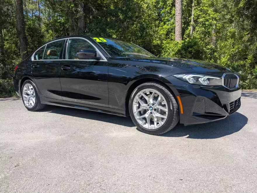 2025 Bmw 330i photo 1