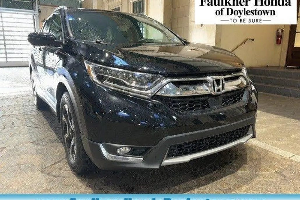2019 Honda CR-V Touring photo 1