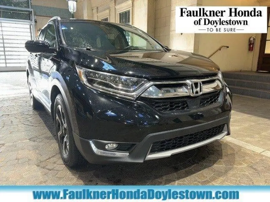 2019 Honda CR-V Touring photo 1