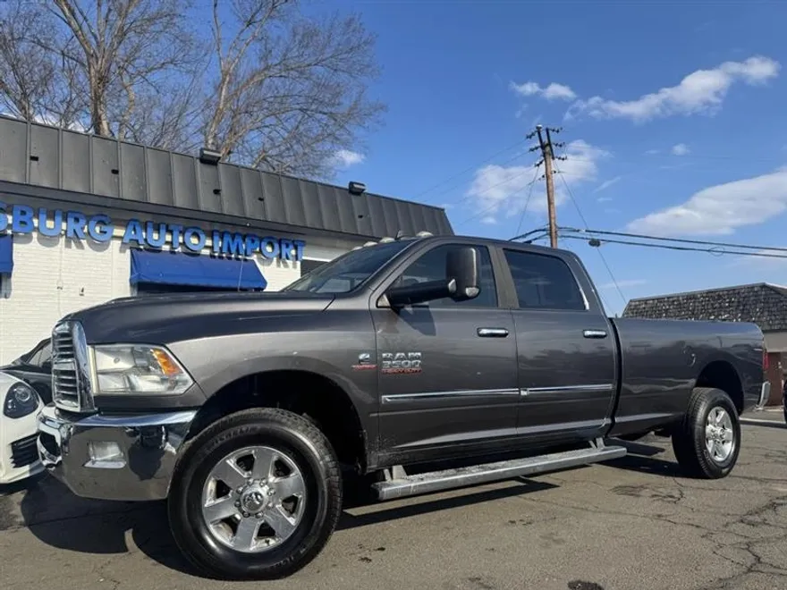 2012 Ford F-250 Lariat photo 1