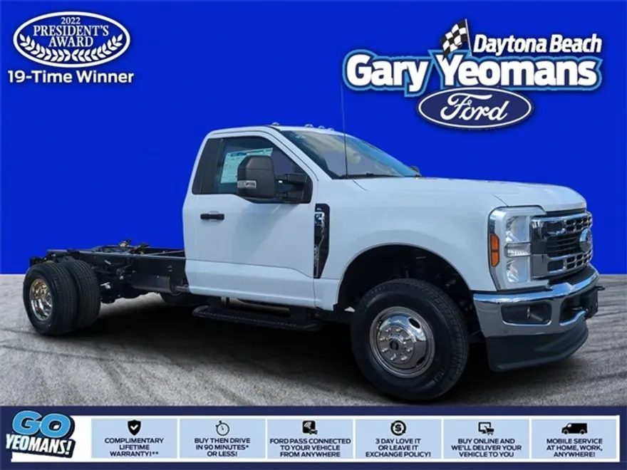 2025 Ford F-350 XL photo 1