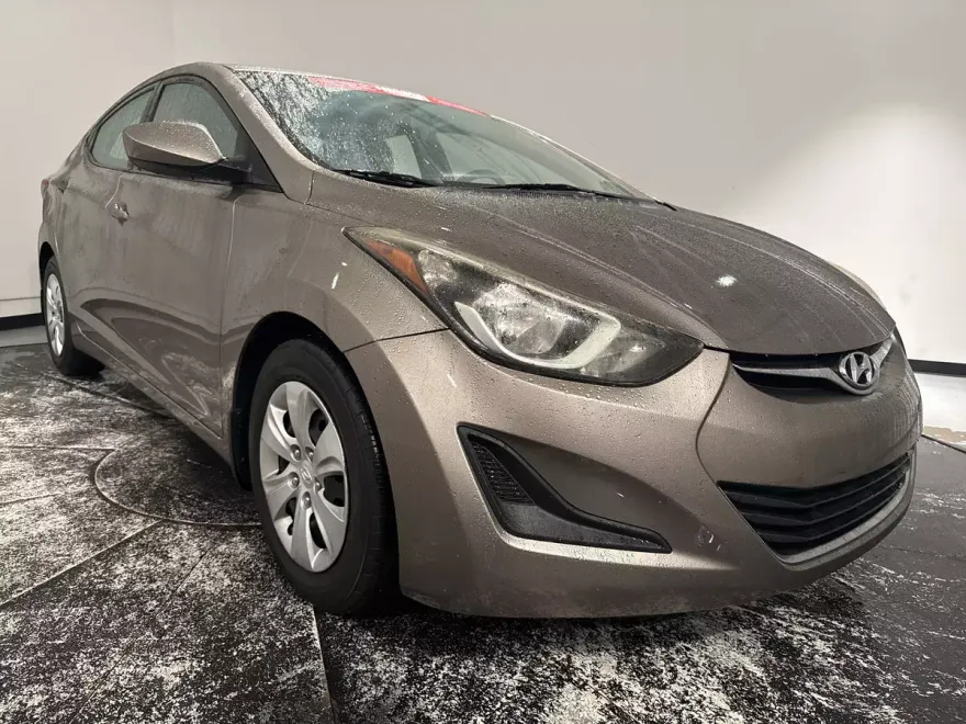 2016 Hyundai Elantra SE photo 1