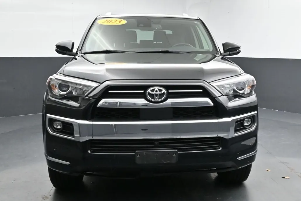 2023 Toyota 4Runner Limited 4WD photo 1