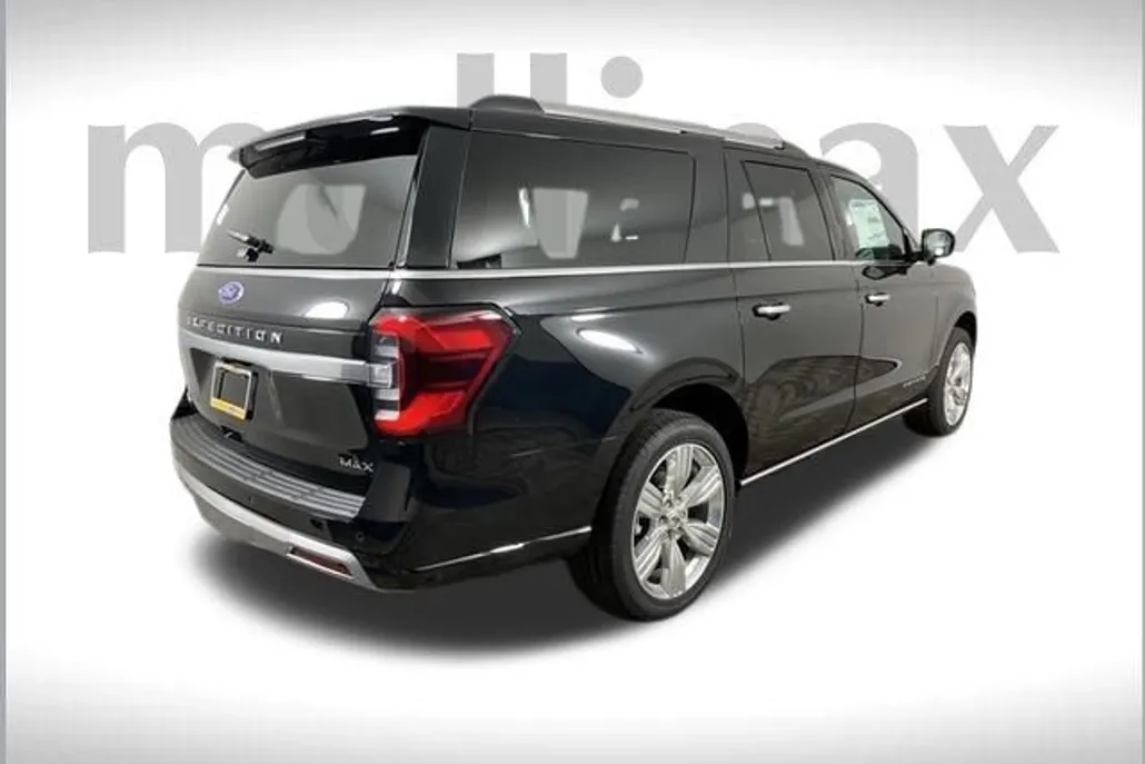2024 Ford Expedition MAX Platinum photo 1