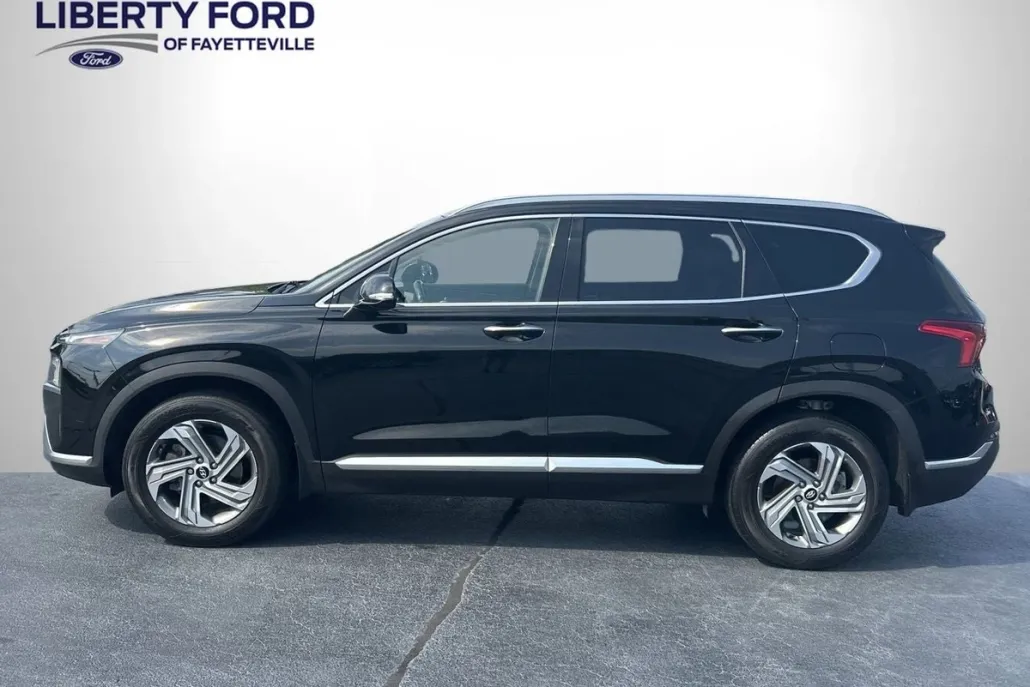 2022 Hyundai Santa Fe SEL photo 1