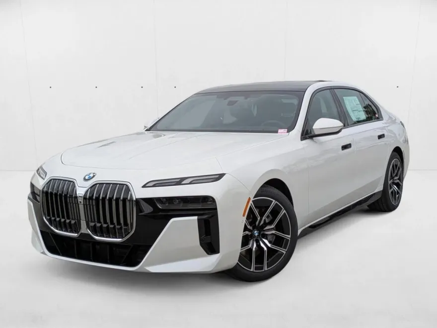 2025 Bmw 740i photo 1