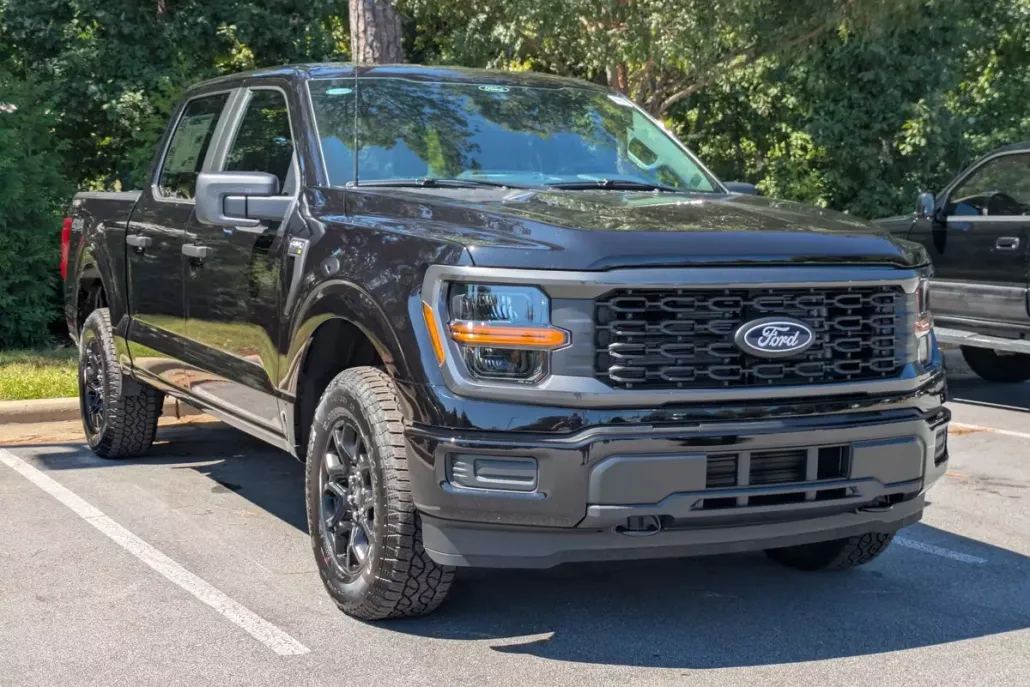 2025 Ford F-150 STX photo 1