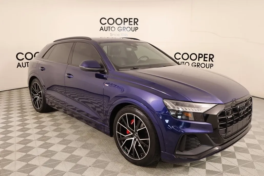 2020 Audi Q8 55 Prestige photo 1