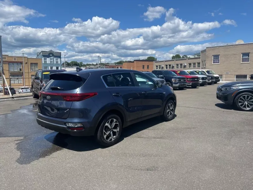 2020 Kia Sportage LX photo 1