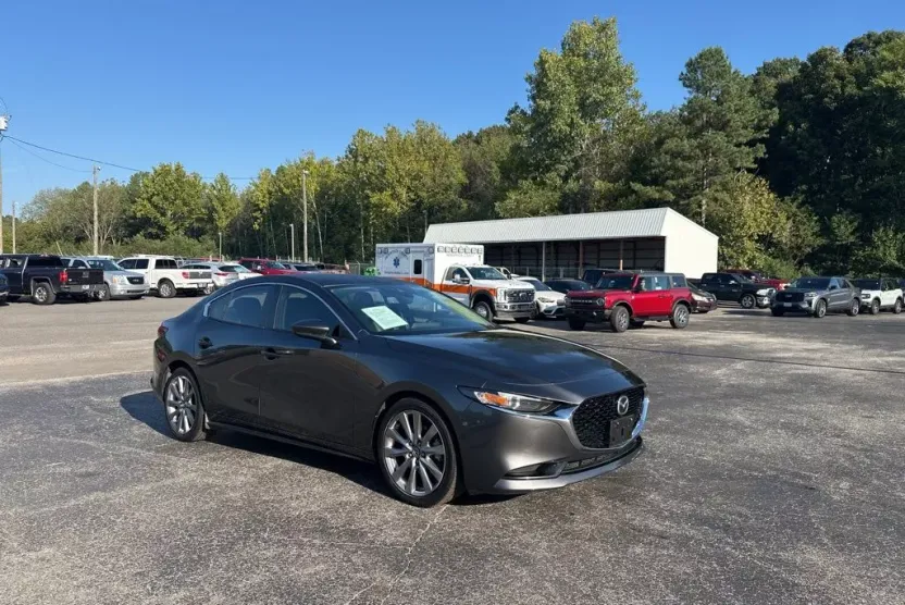 2019 Mazda Mazda3 Preferred Sedan photo 1