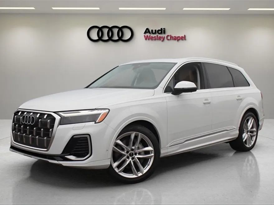 2025 Audi Q7 55 Premium Plus photo 1