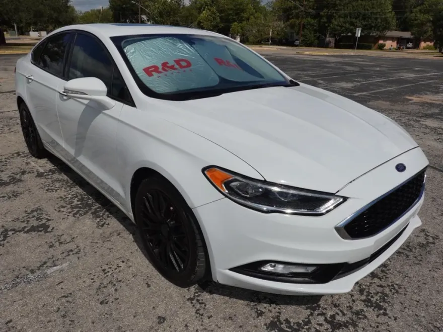 2018 Ford Fusion Titanium photo 1