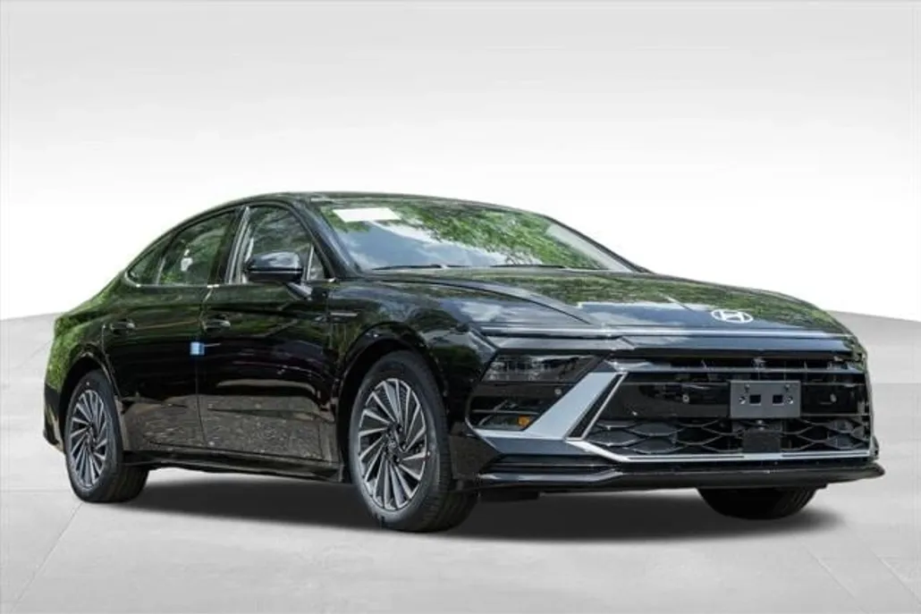 2025 Hyundai Sonata Hybrid Limited photo 1