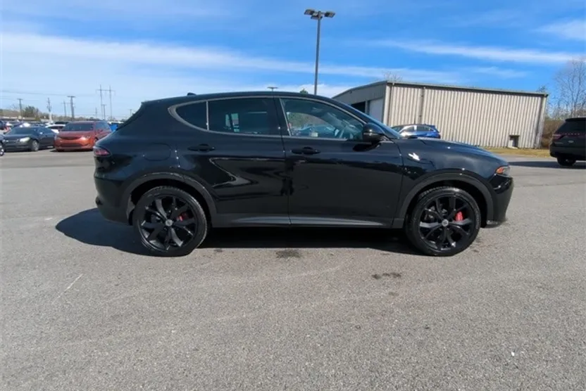 2024 Dodge Hornet R/T Plus photo 1