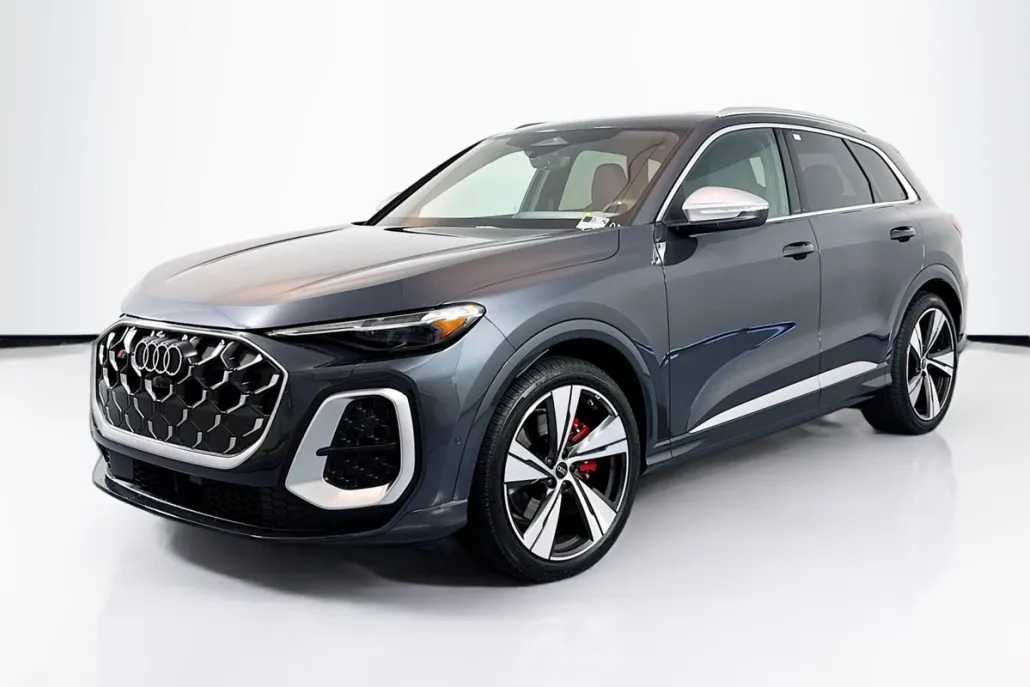 2025 Audi SQ5 Premium Plus photo 1
