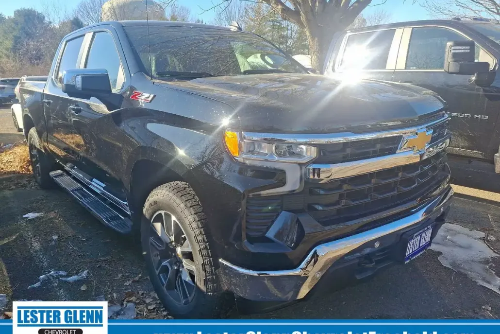 2025 Chevrolet Silverado 1500 LT photo 1