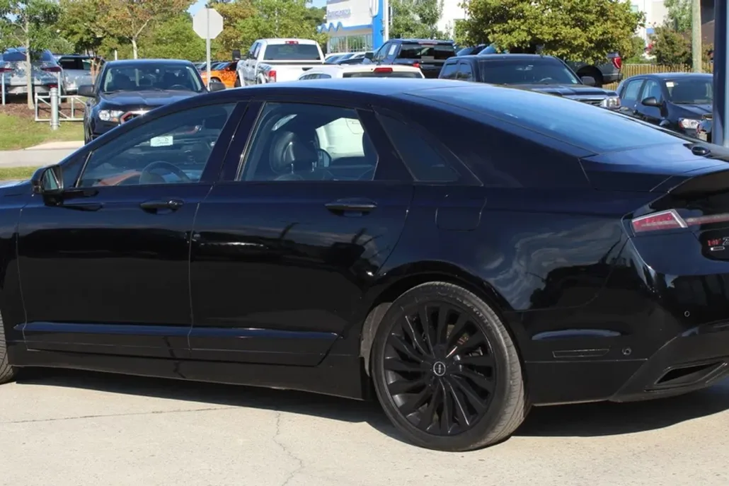 2018 Lincoln MKZ Black Label photo 1