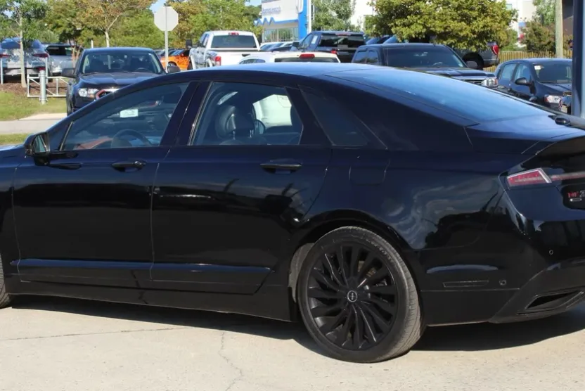 2018 Lincoln MKZ Black Label photo 1