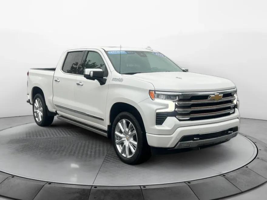 2022 Chevrolet Silverado 1500 High Country photo 1