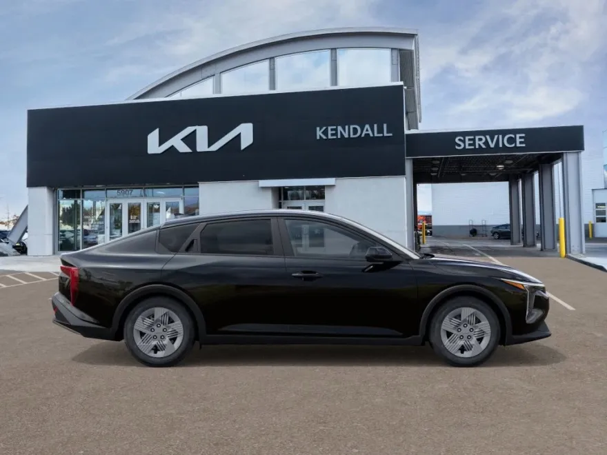 2025 Kia K4 LX photo 1