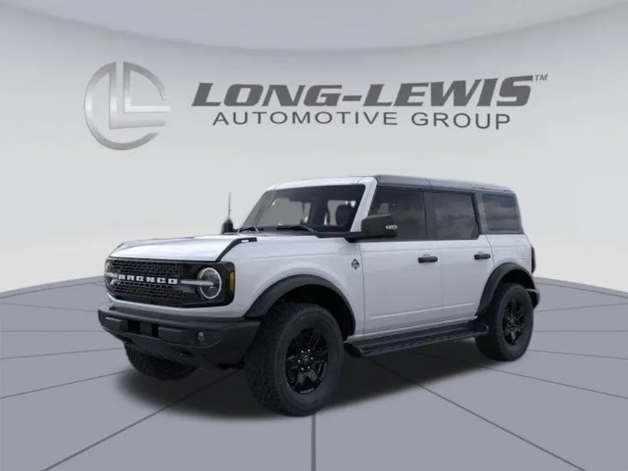 2025 Ford Bronco Outer Banks photo 1
