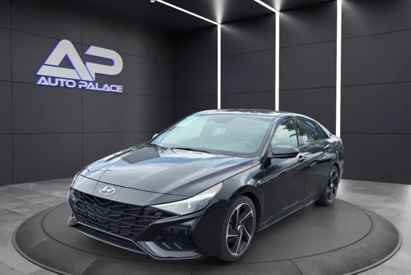 2022 Hyundai Elantra N Line photo 1