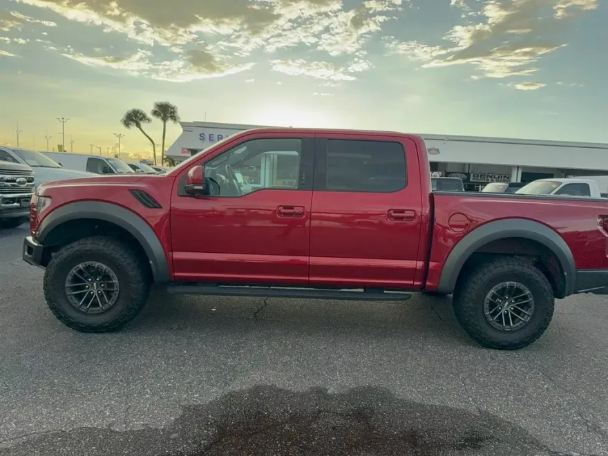 2020 Ford F-150 Raptor photo 2