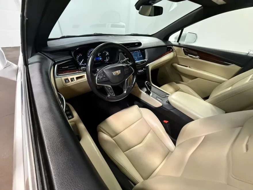 2019 Cadillac XT5 Premium Luxury photo 1