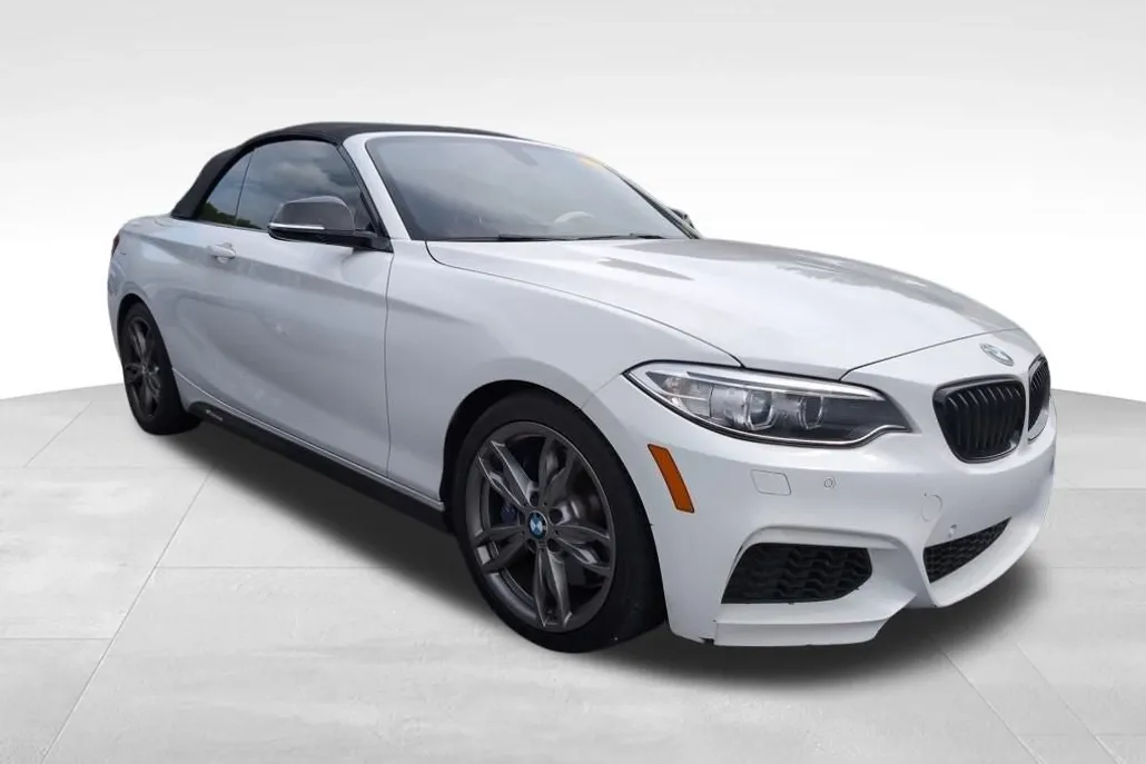 2017 Bmw M240i photo 1