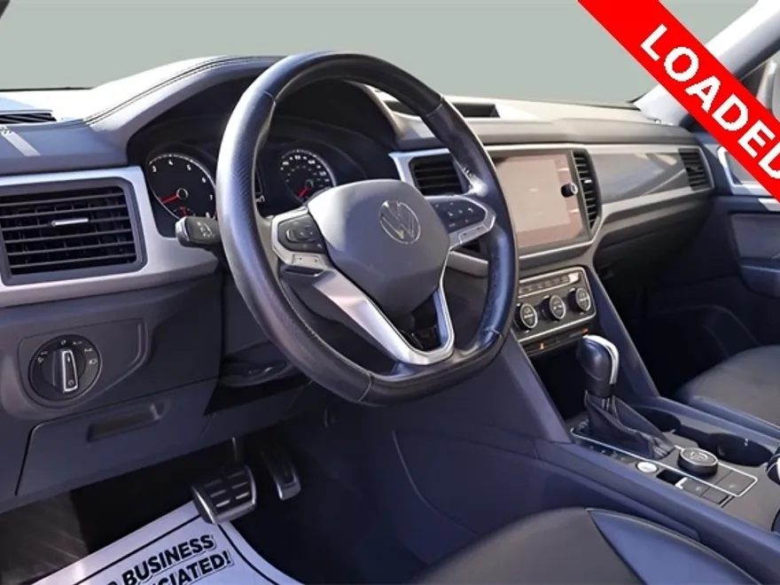 2021 Volkswagen Atlas Cross Sport V6 SE Technology R-Line photo 1