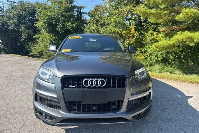 2015 Audi Q7 3.0T S line Prestige photo 1