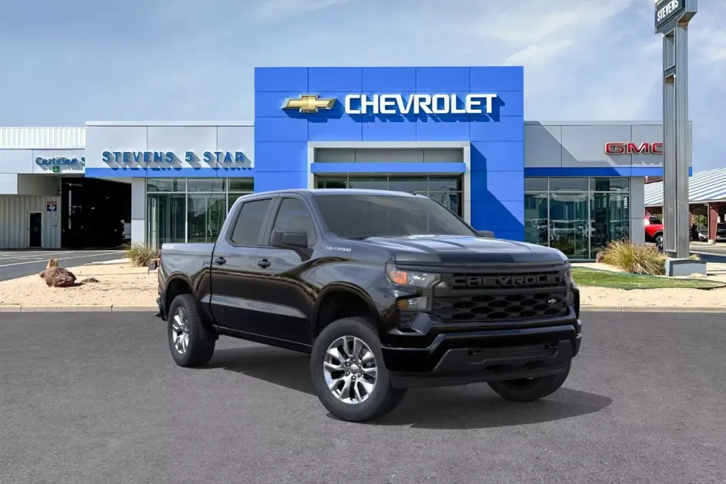 2026 Chevrolet Silverado 1500 Custom photo 1
