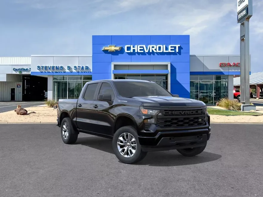 2026 Chevrolet Silverado 1500 Custom photo 1